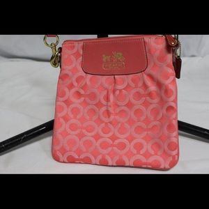 COACH 41992 Madision Signature Swingpack Crossbody